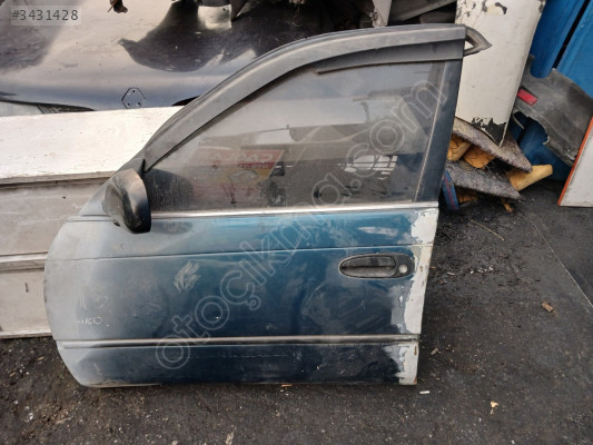 TOYOTA COROLLA SOL ÖN KAPI ÇIKMA