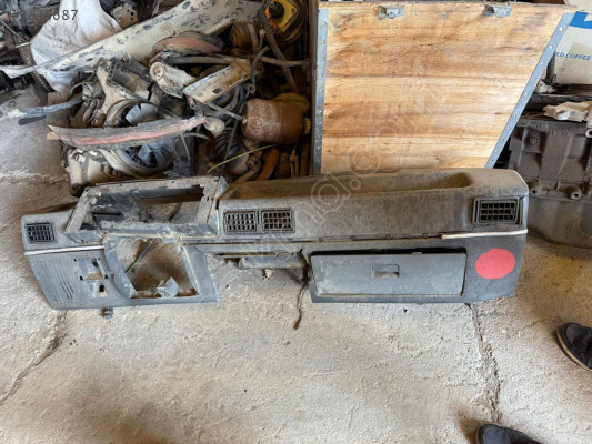 RENAULT 9 GÖĞÜS , RENAULT 9 TORPİDO KOMPLE