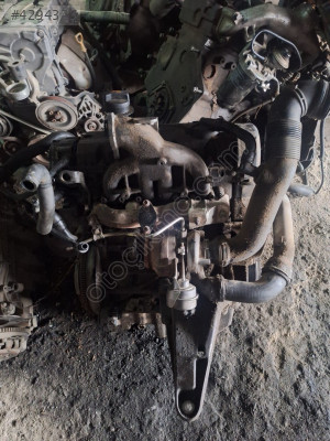 Volkswagen Transporter T5 1.9 TDI komple motor