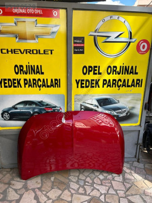 Opel Corsa f kırmızı motor kaputu çıkma