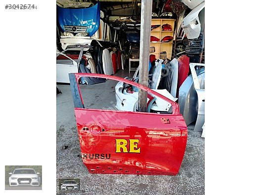 Renault Clio 4 sağ ön kapı