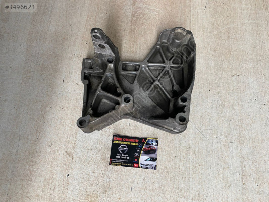 Nissan Qashqai 1.5 Dizel J10 Silindir Kapak Bağlantı Ayağı
