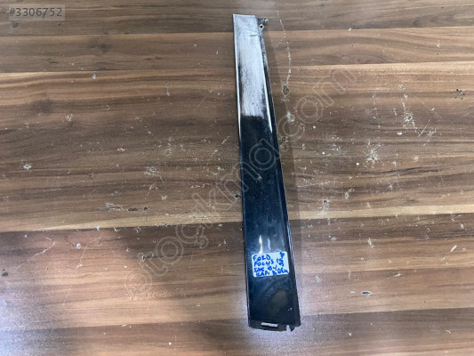 FORD FOCUS SAĞ ÖN KAPI DİREK ÇITASI 98-04 MODEL ORJİNAL ÇIKMA
