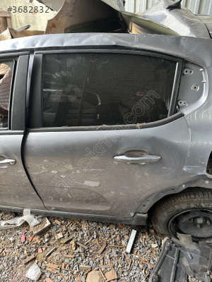 Citreon c3 sol arka kapı