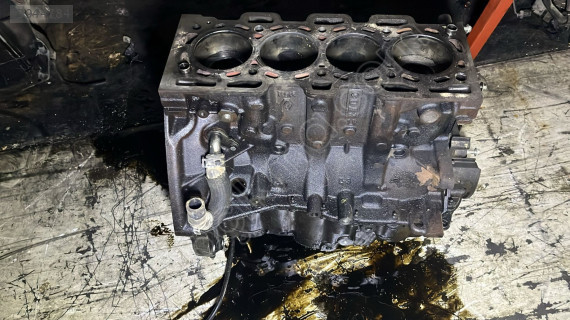 DACİA DOKKER 1,5 YARIM MOTOR ÇIKMA