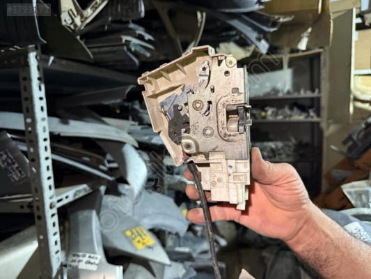 MERCEDES A SERİSİ SOL ÖN KAPI KİLİDİ , MERCEDES W169 SOL ÖN KAPI