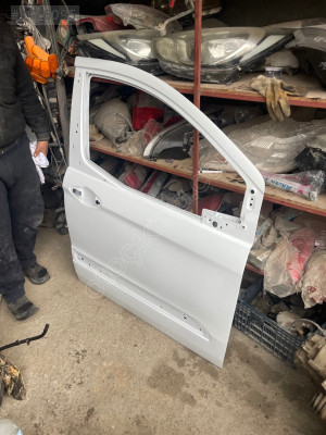 COURIER SAĞ ÖN KAPI HATASIZ BOŞ
