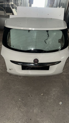 Fiat 500x beyaz hatasız bagaj kapağı
