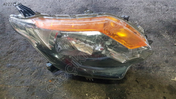 Mitsubishi L200 Orjinal Sağ Far çıkma