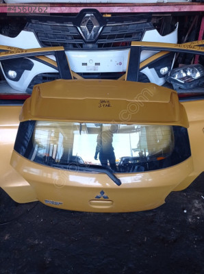 MITSUBISHİ SPACE BAGAJ KAPAĞI