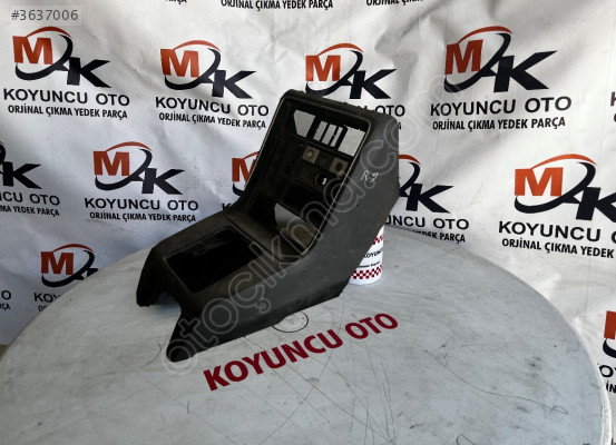 Renault R9 vites konsolu