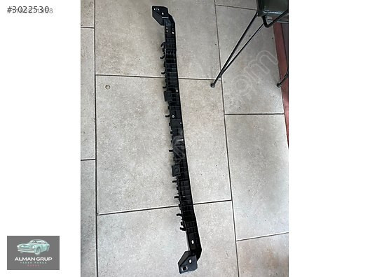 TESLA MODEL Y ARKA TAMPON ORTA TAMPON BRAKETİ 1494045