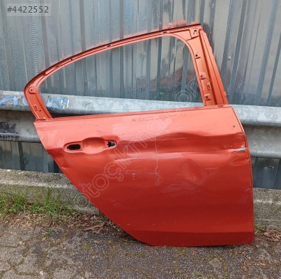 Fiat Egea Cross Sağ Arka Kapı Orijinal Çıkma