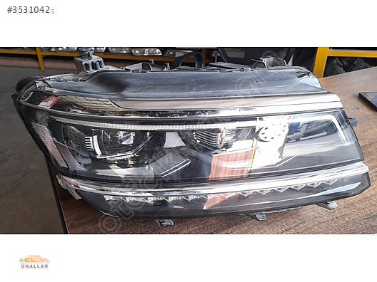 VW Tiguan Sağ Ön Far - Ünallar Oto Çıkma Parçalar