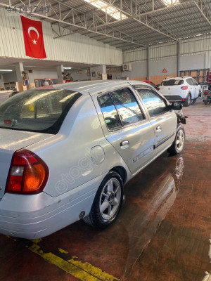 2000 RENAULT CLİO SAĞ ÖN KAPI