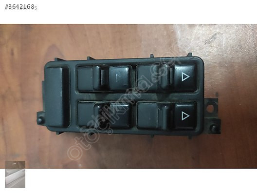 56006221 g Cherokee cam düğmesi