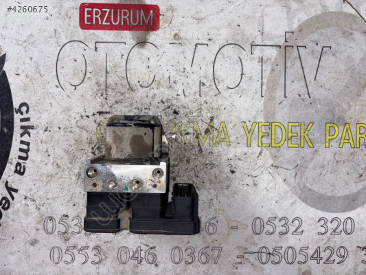 8200345939--C RENAULT LAGUNA 2 Orijinal Çıkma ABS Beyni