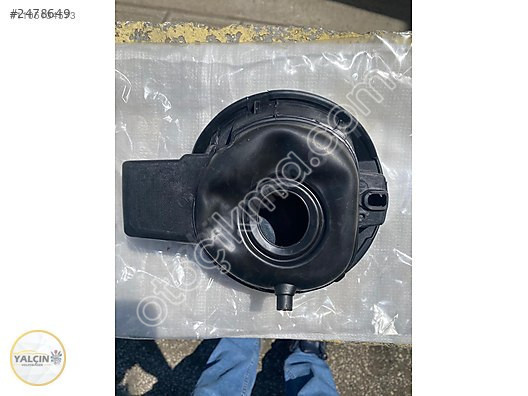 VW Golf 6 Modeli İçin Çıkma Dış Depo Kapağı