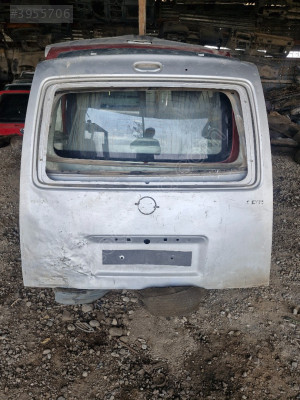 Opel kombo arka bagaj kapağı