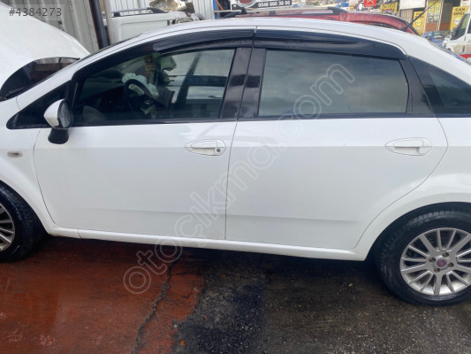 FİAT LİNEA SOL İKİ KAPI ÇIKMA ORJİNAL BEYAZ