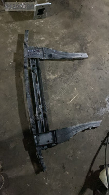 DACİA SPRİNG RADYATÖR ALT DEMİRİ