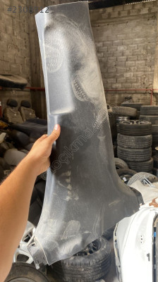 62413-02210 toyota corolla 2018 sağ direk kaplaması