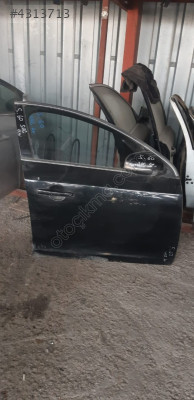 VOLVO S60 SAĞ ÖN KAPI ÇIKMA ORJİNAL DOLU