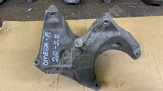 OPEL OMEGA B 2.0-2.2 MOTOR KULAĞI ÇIKMA 90501940 CANCAN OPEL
