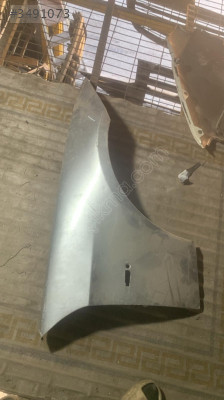 BMW E91 ön sağ çamurluk çıkma