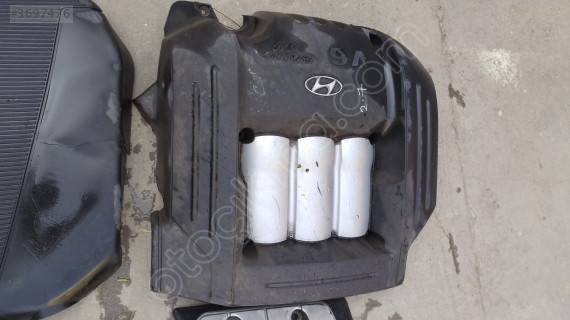 Hyundai v6 2.7 motor kapağı