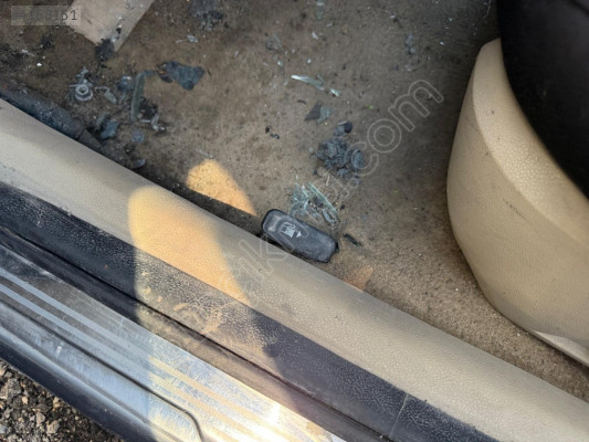 FORD MONDEO İÇTEN DEPO KAPAĞI AÇMA KOLU 2003-2007 MODEL
