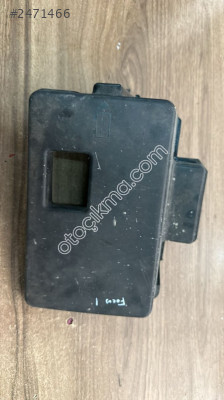 2004 FORD FOCUS 1 AKÜ KAPAĞI