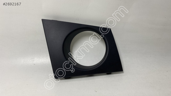 8200450494  SAĞ SİS FAR ÇERÇEVESİ MEGANE II