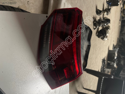 GOLF B8 SAĞ ARKA DIŞ STOP LAMASI 5H0945096C