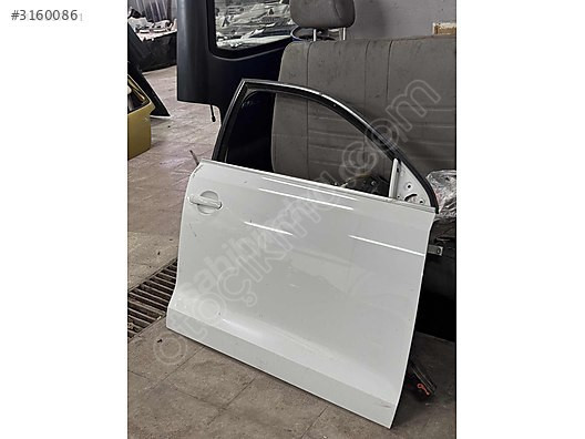 Volkswagen Jetta Sağ Ön Kapı Hatasız Çıkma Orijinal