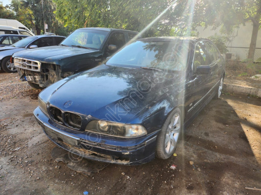 Bmw 520i sol ön kapı çıkma