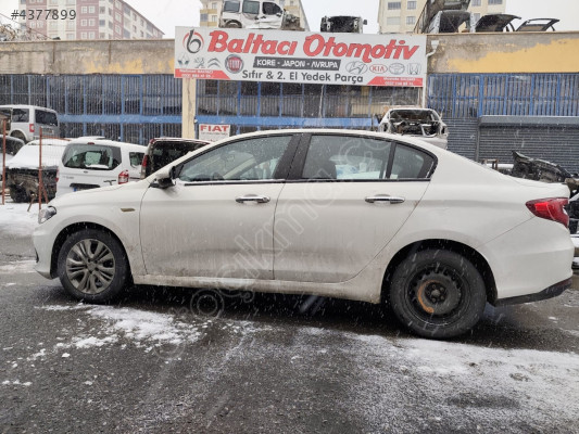 Fiat Egea Sağ Arka Kapı Sökme Dolu-Boş