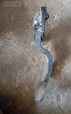 Fiat lines gaz pedalı