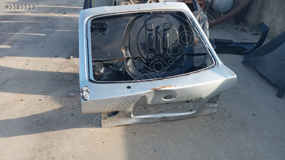 Ford escord bağaj kapagı çıkma yedek parça