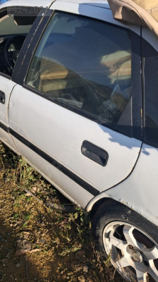 OPEL VECTRA A SOL ARKA KAPI.OTO ERKAN ÜNYE