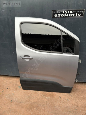 pejo rıfter sağ ön kapı çıkma orjinal hatasız sökme orjinal