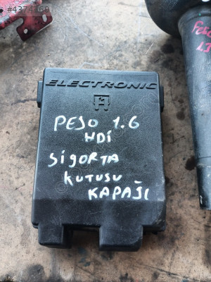 CİTROEN BERLİNGO 1.6 2008 HDI SİGORTA KUTUSU KAPAĞI