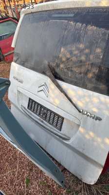 Jumpy expert bagaj kapağı