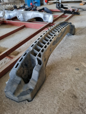 Renault Megane 3 Heçbek Arka Tampon Demiri