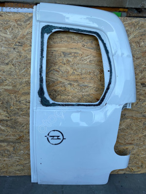 Opel Combo bagaj kapağı (sağ taraf)