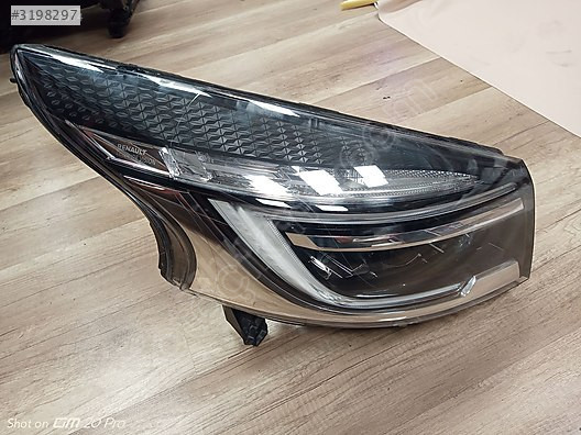 RENAULT TRAFİC SAĞ FAR
