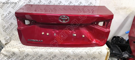 TOYOTA COROLLA 2019 2025 ARKA BAGAJ KAPAĞI ÇIKMA KIRMIZI
