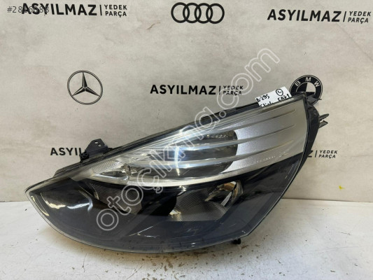 Renault Clio 4 Modeli İçin Sol Ön Far Parçası