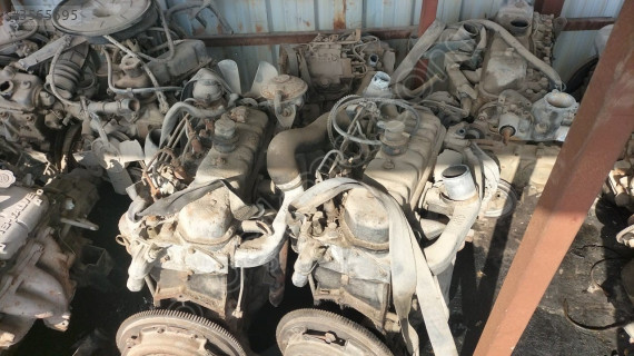 Peugeot J9 motor