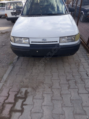 Lada Vega komple ön